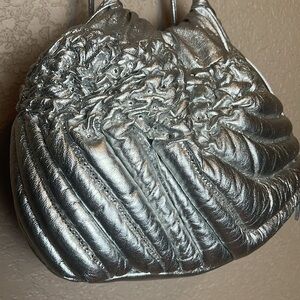 Vintage Rita Diana Mylinka Silver Metallic Crystal Puffer Cinch Shoulder bag